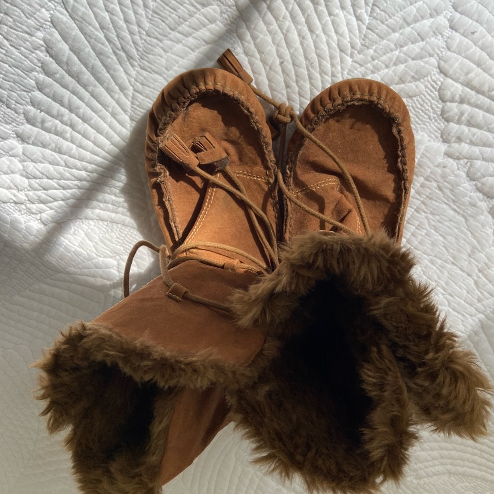 Zigisoho boots ..very good condition